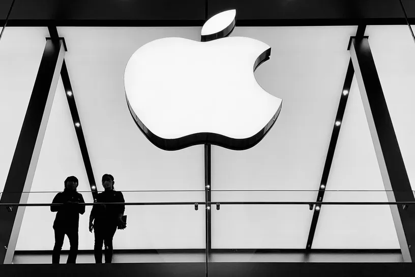 Apple-hires-Meta’s-AR-Public-Relations-Head