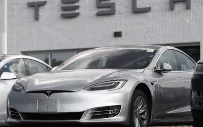 Tesla-Recalls-Half-Million-Electric-Cars-Due-to-Safety-Issues