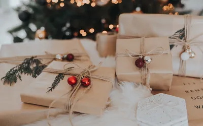 Christmas-Gifts-for-Friends