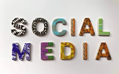 Impacts of social media on business