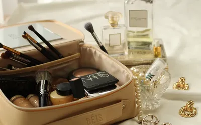 makeup