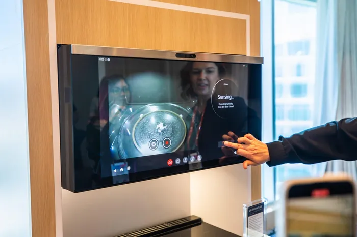 LG Signature Smart InstaView Microwave