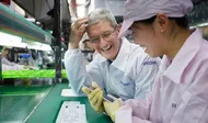 Apple CEO Tim Cook at Foxconn