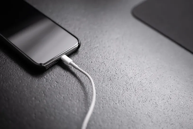 why-your-iPhone-is-not-charging